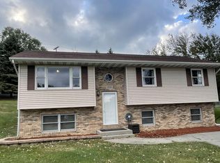 2210 Crocus St, Portage, IN 46368