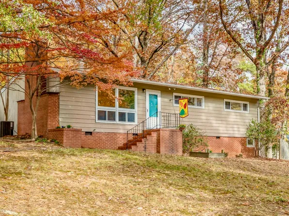 900 Dogwood Ln, Raleigh, NC 27607