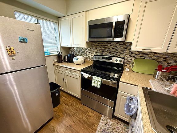 5th image of 241 Scottsdale Sq #241