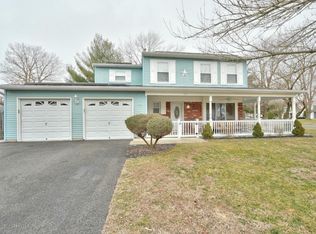 90 Starlight Rd, Howell, NJ 07731