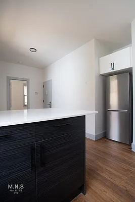 Rented by MNS | media 3