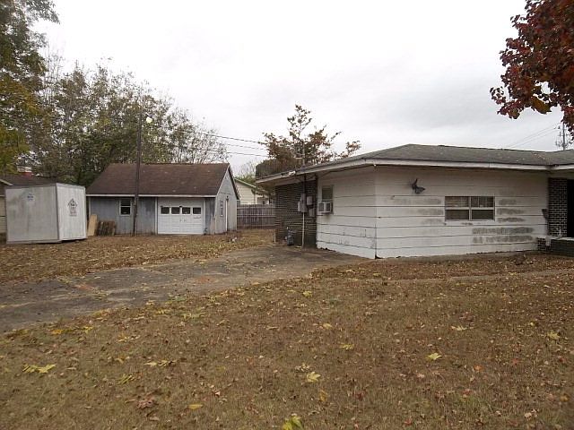 2nd image of 303 Plaza Dr