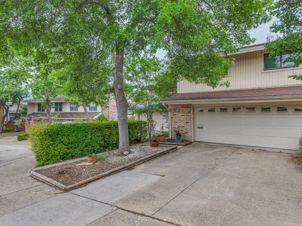 2949 Country Place Cir, Carrollton, TX 75006