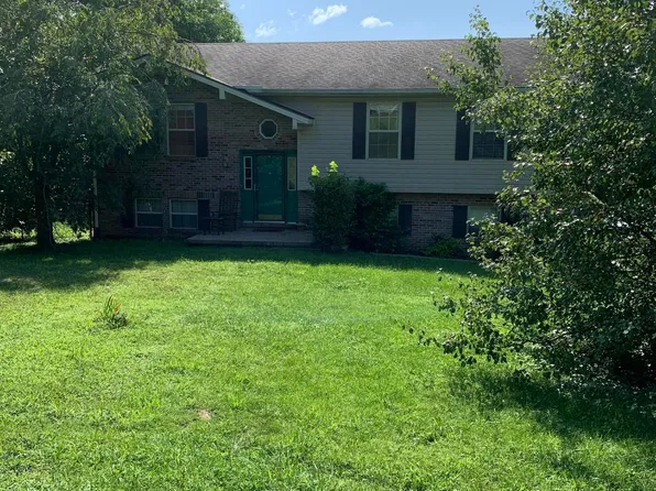 120 Woodes Pointe Dr, Berea, KY 40404