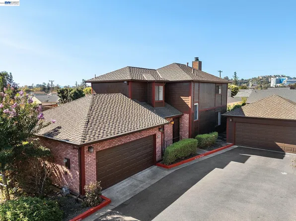 20061 Santa Maria Ave, Castro Valley, CA 94546