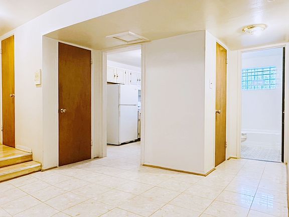 4th image of 7544 N Bell Ave APT Gd