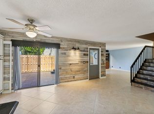 410 Arabian Rd, Palm Springs, FL 33461