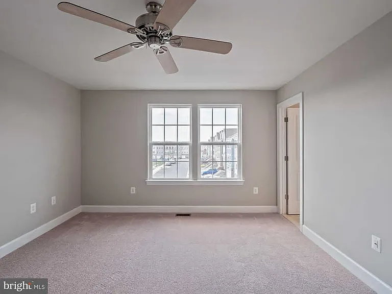 10715 Caledonia Meadow Dr — Photo 8