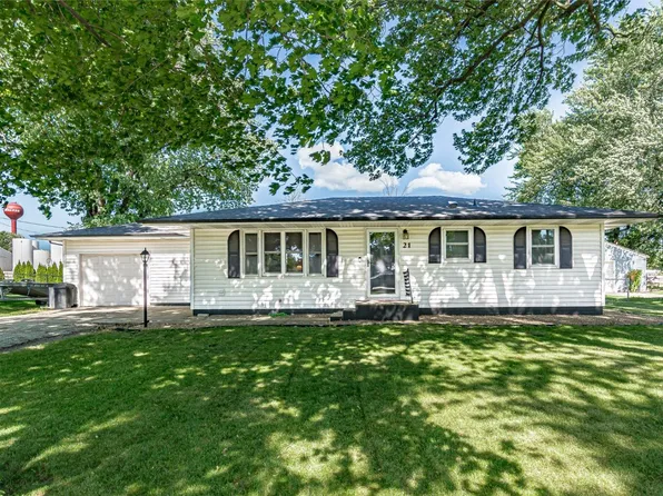 21 Mill St, Walker, IA 52352