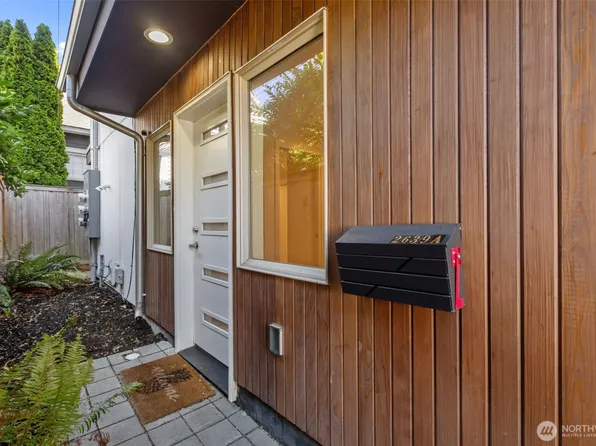 2639 45th Avenue SW #A, Seattle, WA 98116