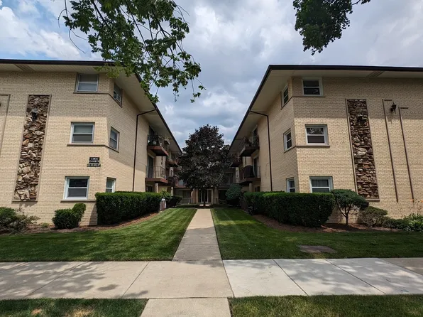 4233 N Keeler Ave APT 2B, Chicago, IL 60641
