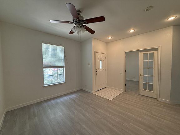 4th image of 8505 Chat Ln