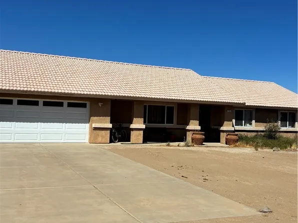 7474 Cedar St, Phelan, CA 92371