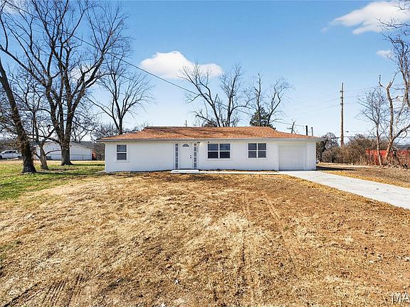 2nd image of 1923 Ridgeway Dr