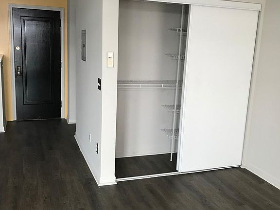 4th image of 310 W 6th St APT 407