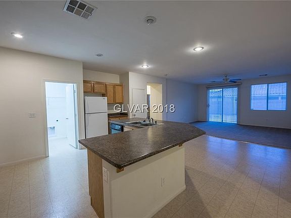 3rd image of 205 Junction Peak Ave