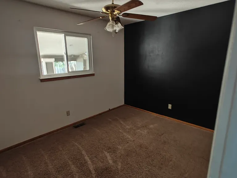 2534 Ivanhoe Dr — Photo 16