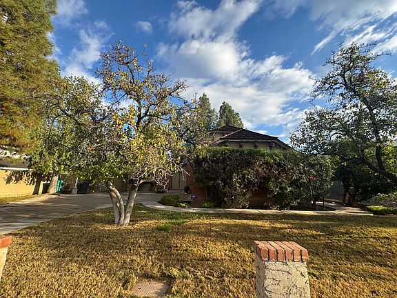 5th image of 2060 E Lockwood St