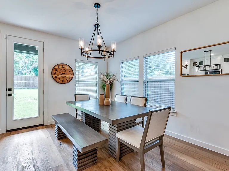 2830 S Marsalis Ave — Photo 17