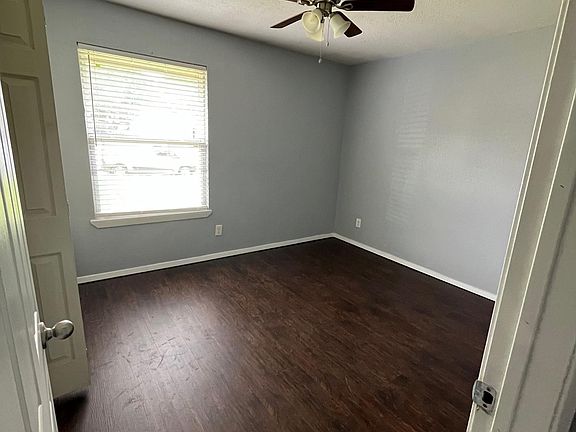 4th image of 1014 Shenandoah Dr