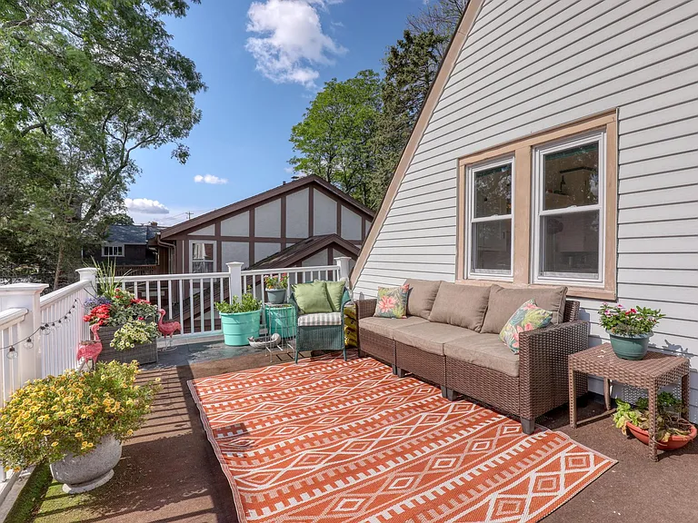 2078 Ludington Ave #UPPER — Photo 19