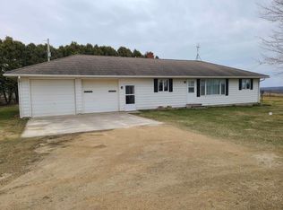 21828 Faucet Rd, Edgewood, IA 52042