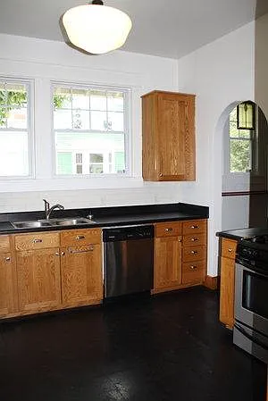 5 bed, 3256 sqft, $7,350 — Photo 4