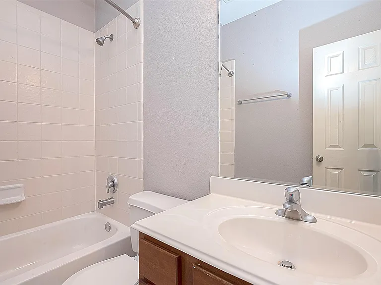 5203 Heatherdawn Ct — Photo 20
