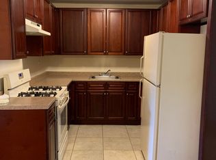 820 Throgs Nck, Bronx, NY 10465