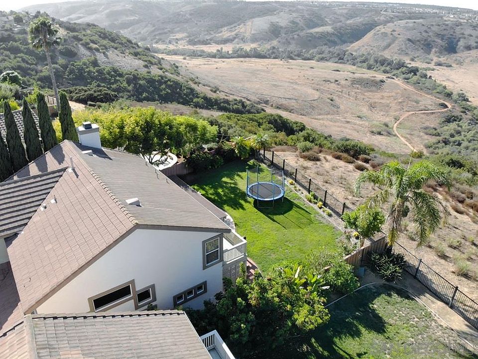 2nd image of 5868 Pacific Haven Ct