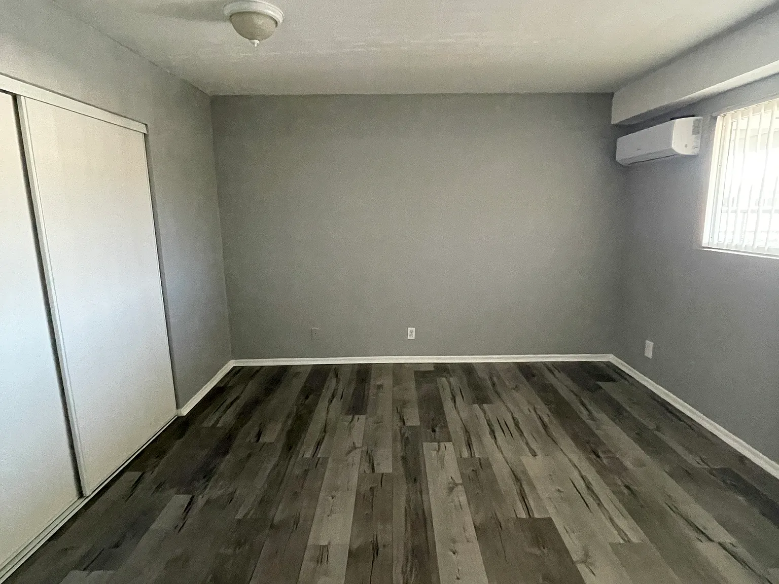 1 bed, 850 sqft, $1,100 — Photo 3