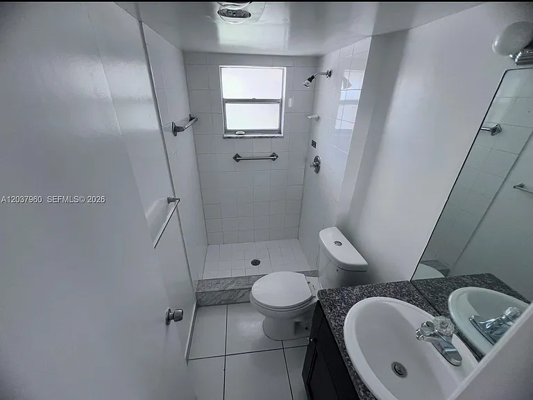 2430 SW 81st Ave #408 — Photo 9