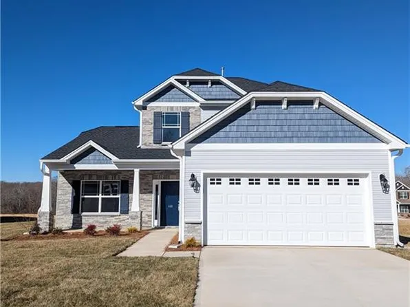 160 Sasha Dr #77, Lexington, NC 27295
