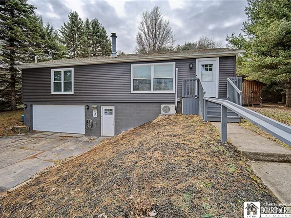 140 Lakeview Ave, Mayville, NY 14757