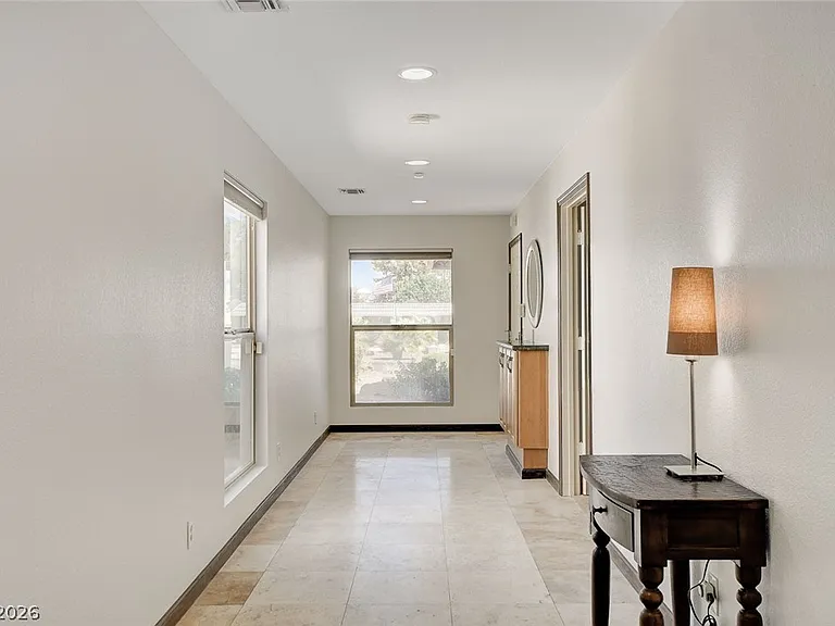 408 Lacy Ln — Photo 31
