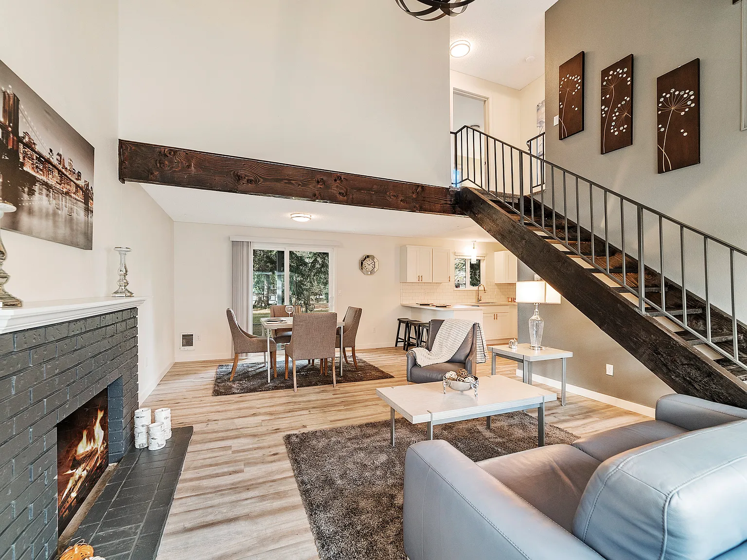 Redondo Ridge Townhomes — Photo 2