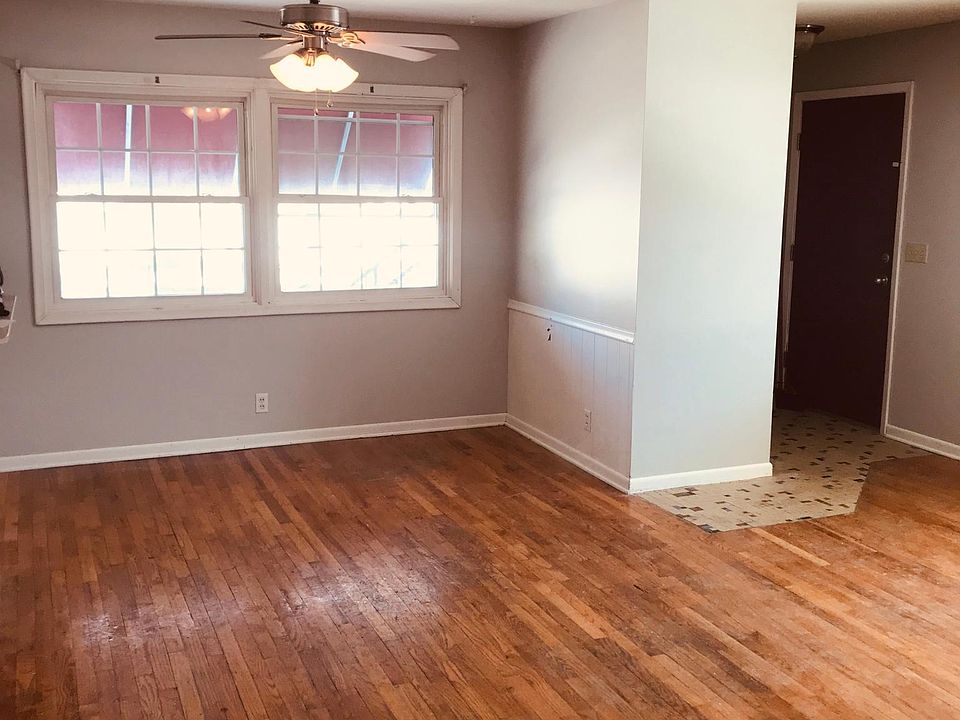 1st image of 814 N 50th Ave APT 1