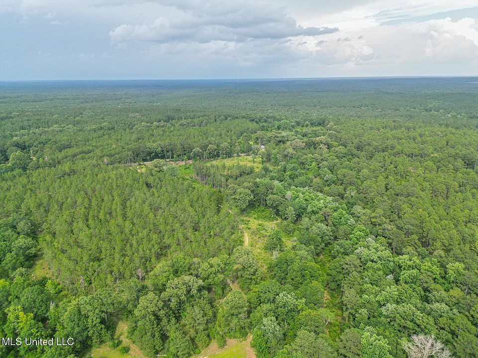 2nd image of 212 Tower Rd