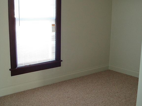 5th image of 257 S 5th St APT 3