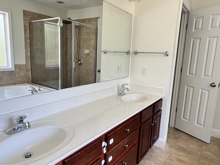 116 Grover Pl — Photo 40