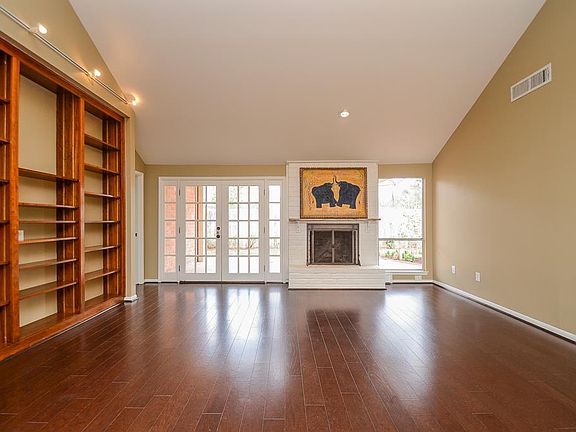 4th image of 12510 Rocky Knoll Dr