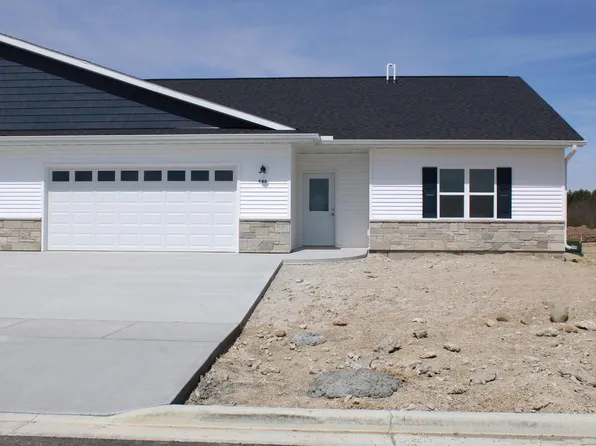 920 Drumlin DRIVE Unit 2, Kewaskum, WI 53040
