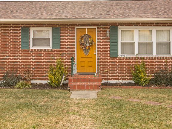 3rd image of 3508 Andrew Ave