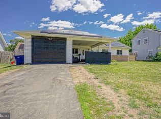 28 Blueberry Ln, Willingboro, NJ 08046