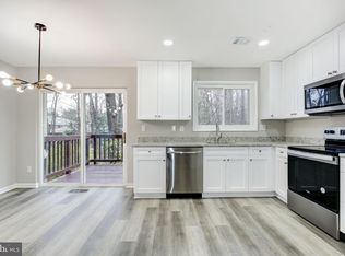 2394 Southgate Sq, Reston, VA 20191