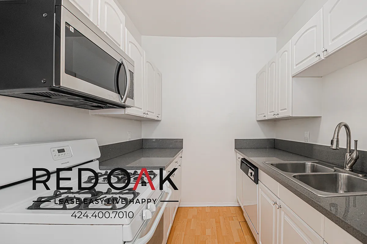 Building Photo - 231 S Tower Dr #K