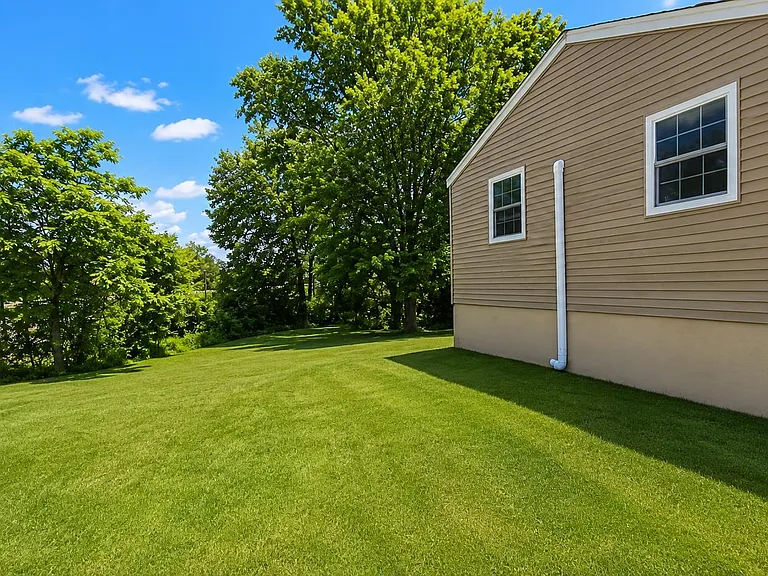 790 Sergeant Palmateer Way — Photo 14