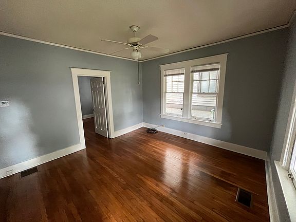 4th image of 290 N Willett St