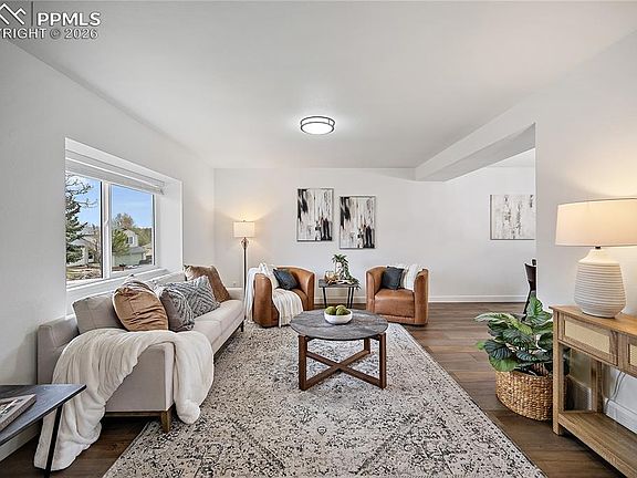 2nd image of 7160 Alpenwood Way