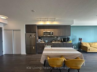 36 Manor Rd E #802, Toronto, ON